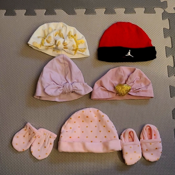 Baby hats - Picture 1 of 1